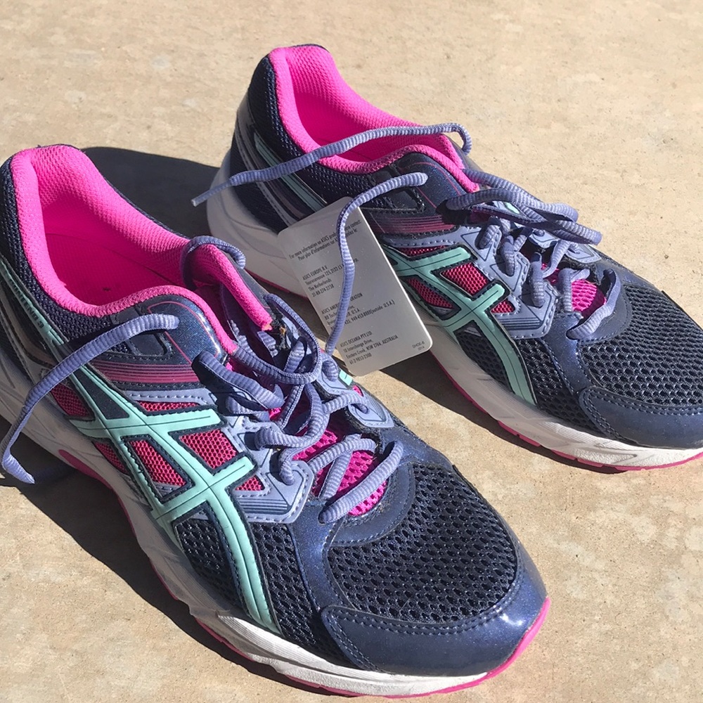 workout/ running shoes